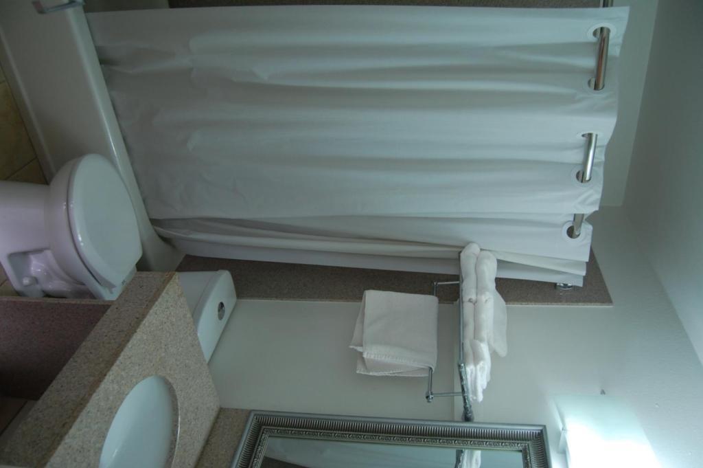 Towne Motel Alexandria Ruang foto